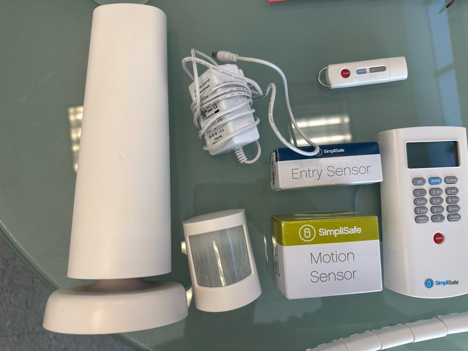 SimpliSafe 1st Gen Security System Complete 12 pieces Sensors, Panic, Motion