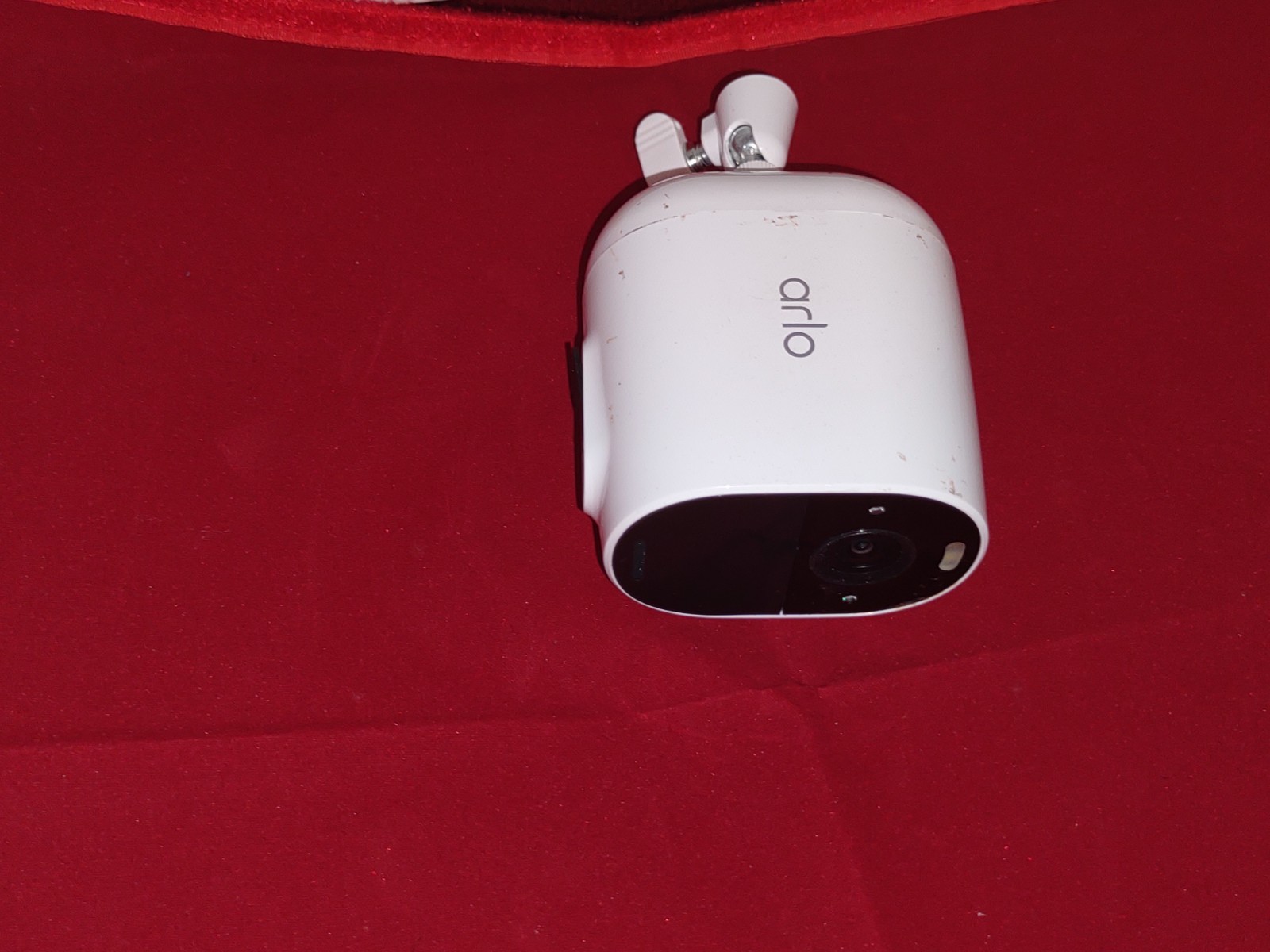 3X Arlo Essential Security Spotlight Camera Lot of 3 Cameras White (VMC2030)