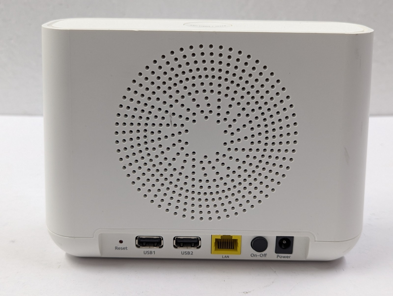 NetGear Arlo Pro VMB4000 Wireless Security Camera Base Station w/ AC Adapter
