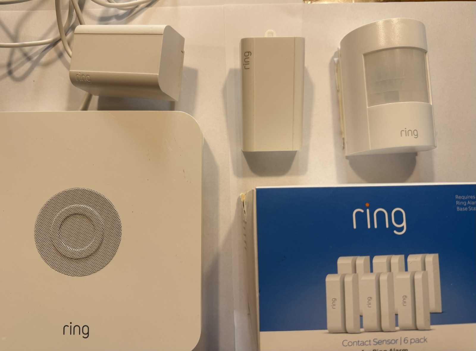 Ring Base Station Z-Wave Plus Home Hub, extender, 2 Motion 6 Contact sensors,CO2