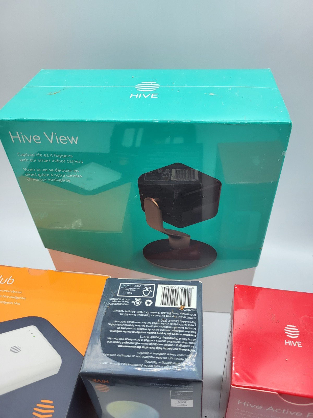HIVE Security Home System lot Camera, Hub, 2 Window Sensors, 1 Plug, 1 Bulb New