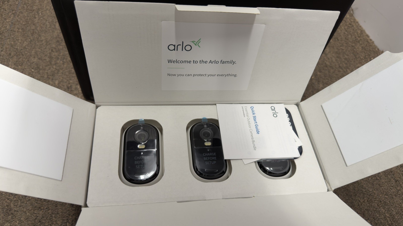 3 Pack Arlo Essential Outdoor 2K Camera 2nd Generation with Solar Panels