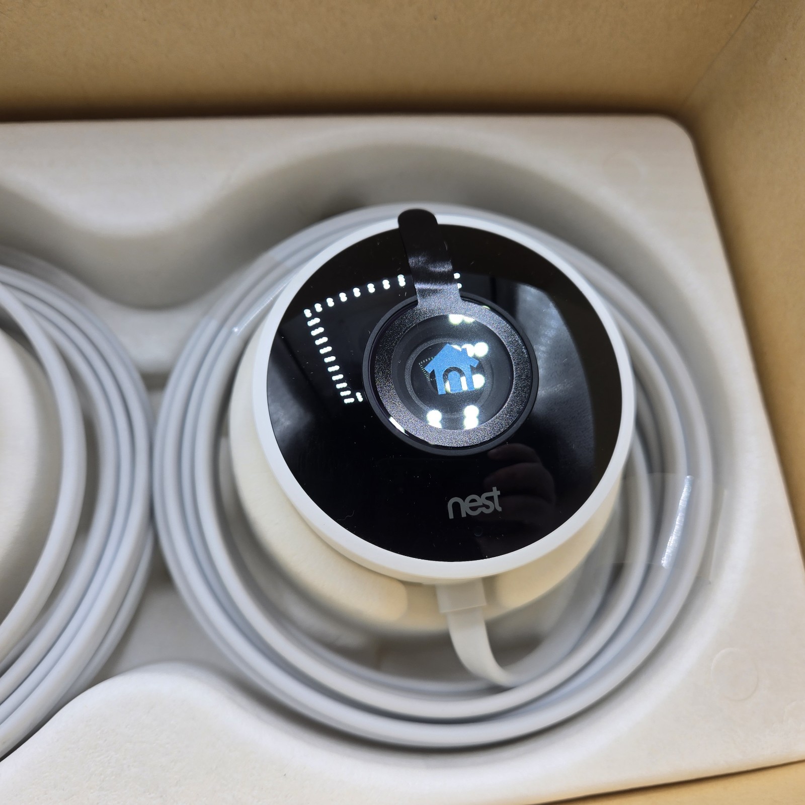 New Open Box Nest Cam Outdoor 1st Gen A0033 NC2100ES 2-Pack