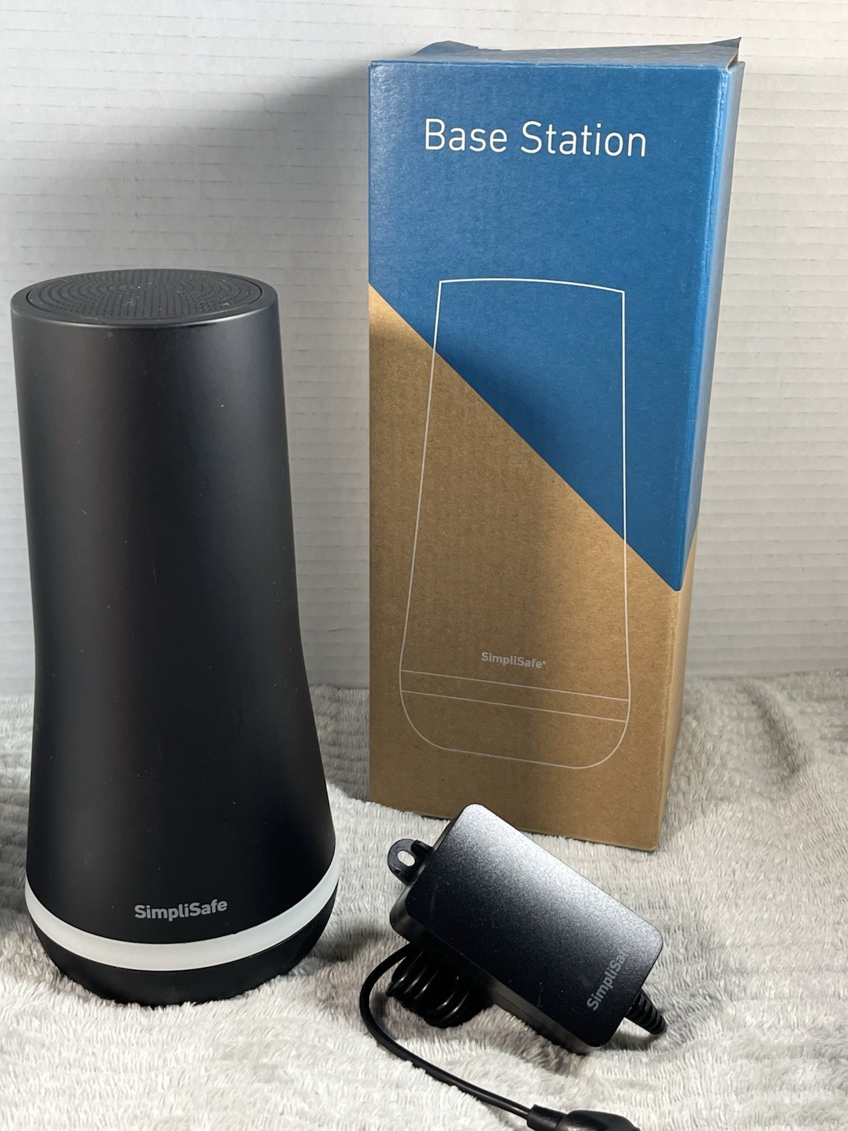 SimpliSafe Base Station SSBS3 Home Security Hub Tested w/ Box