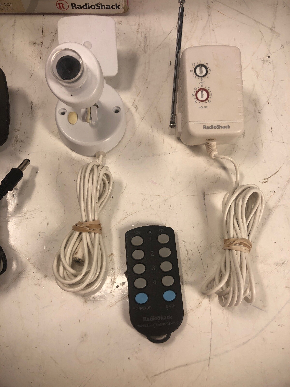 Radio Shack Wireless Observation Security System with Add-on Camera 49-2535