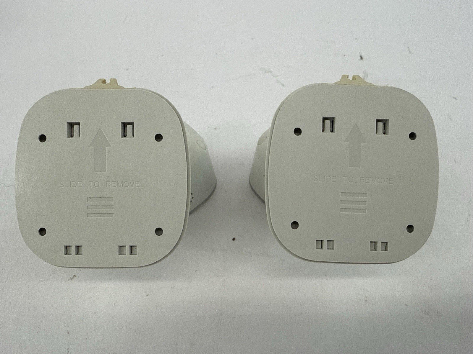 2 Netgear VMC3040 Indoor/Outdoor Security Camera Bundle w/VMB3000 Base Station
