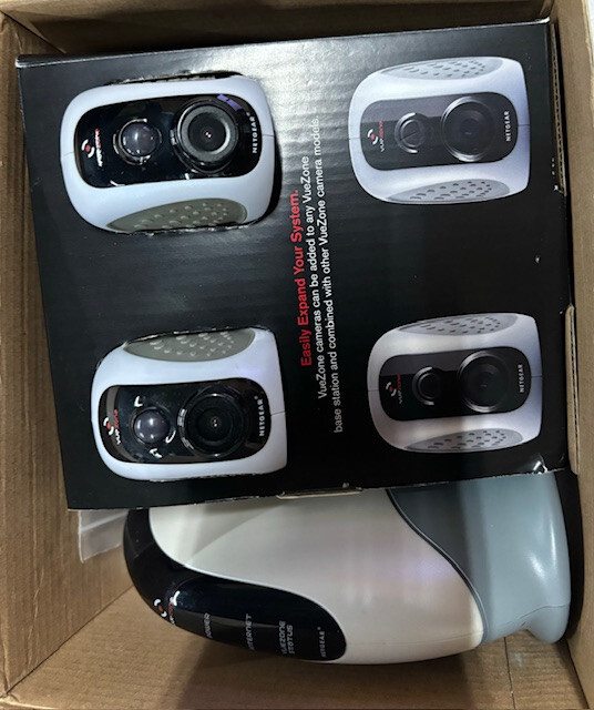 NETGEAR VUEZONE Wire-free Video Monitoring System VZSM2720-1ACPAS GENTLY USED