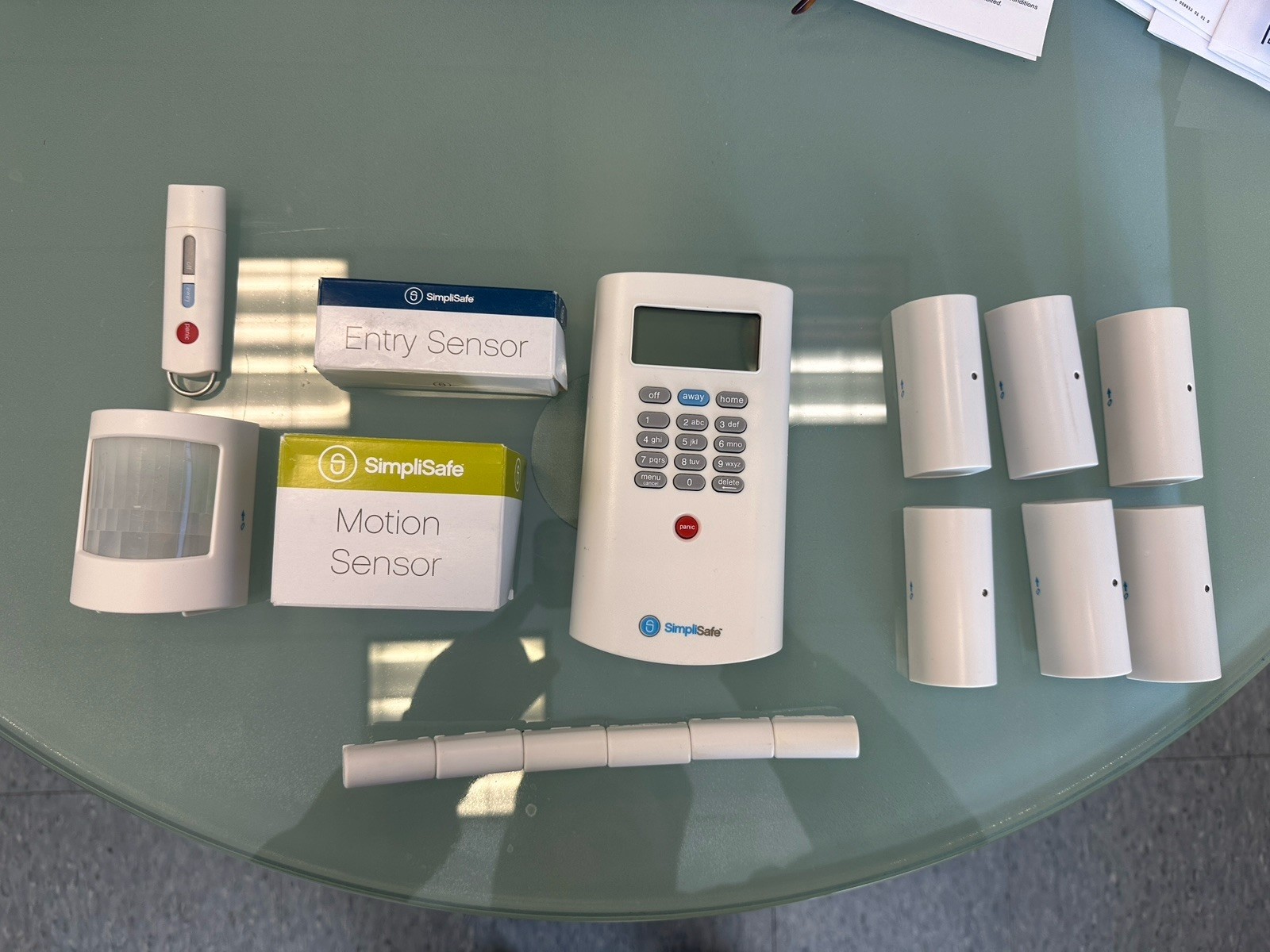SimpliSafe 1st Gen Security System Complete 12 pieces Sensors, Panic, Motion