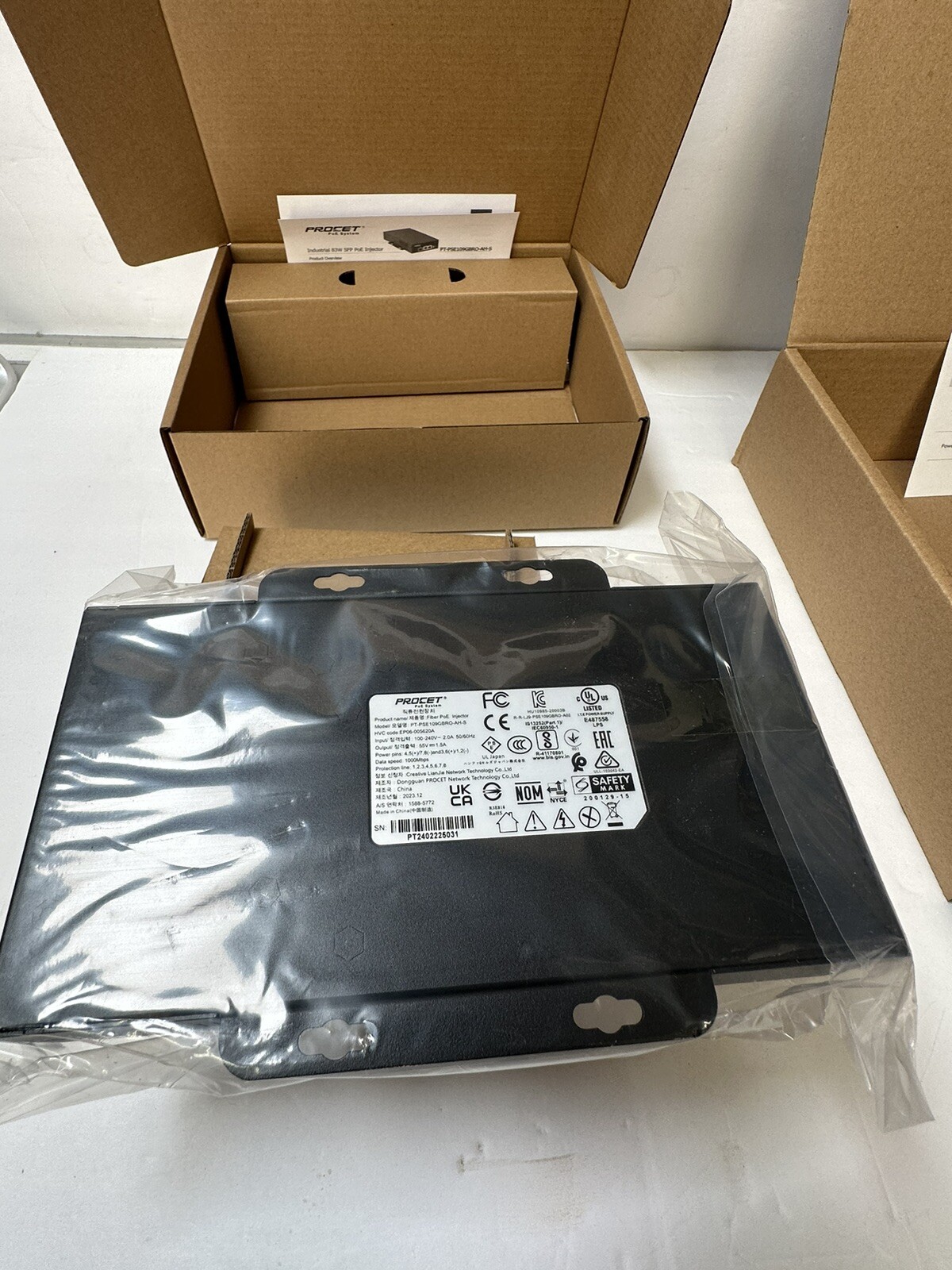 Hanwha Techwin PROCET SPO-8315 83W Fiber PoE Injector