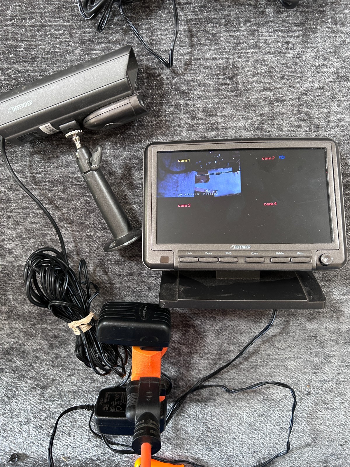 Defender PHOENIX Security System 1 Monitor (M2M) & 4 Cameras (M2C)