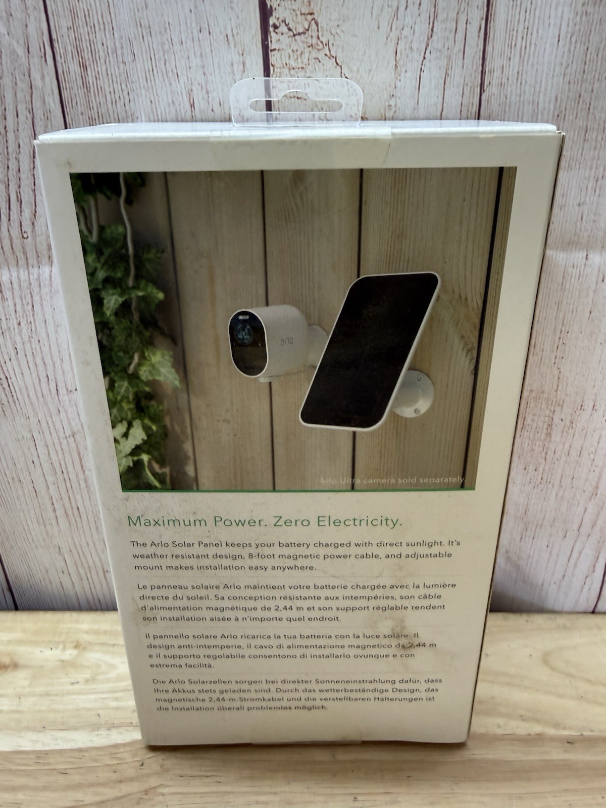 ARLO White Solar Panel Charger VMA5600-10000S Ultra Factory Sealed Box Damage