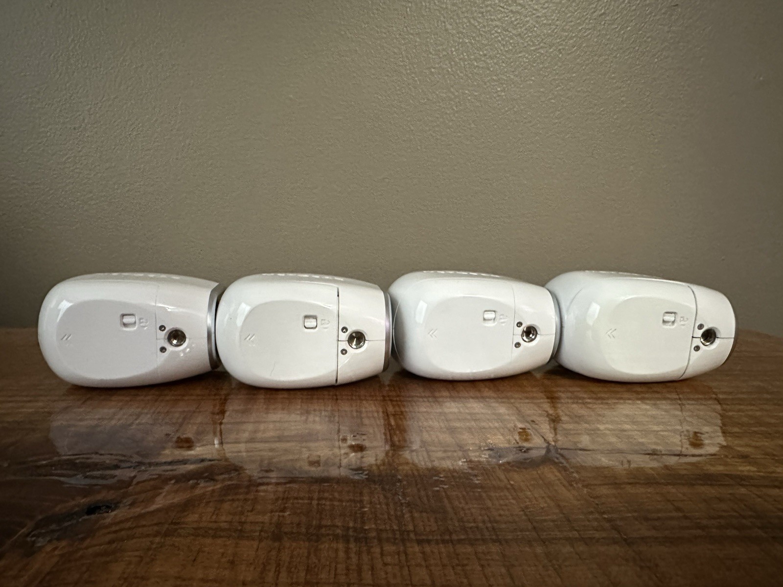 Arlo 4 Camera Wireless Security System Motion Detection Night Vision VMS3430