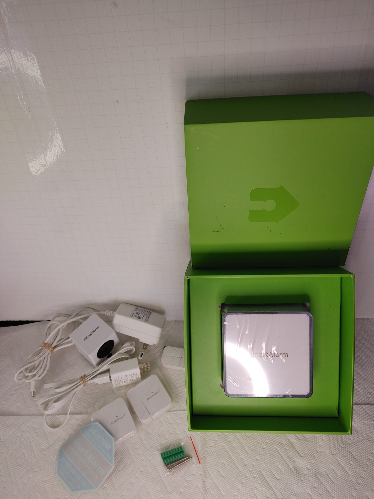 iSmartAlarm Wireless Smart Home Security System. Cube-remote Tag-motion-contact