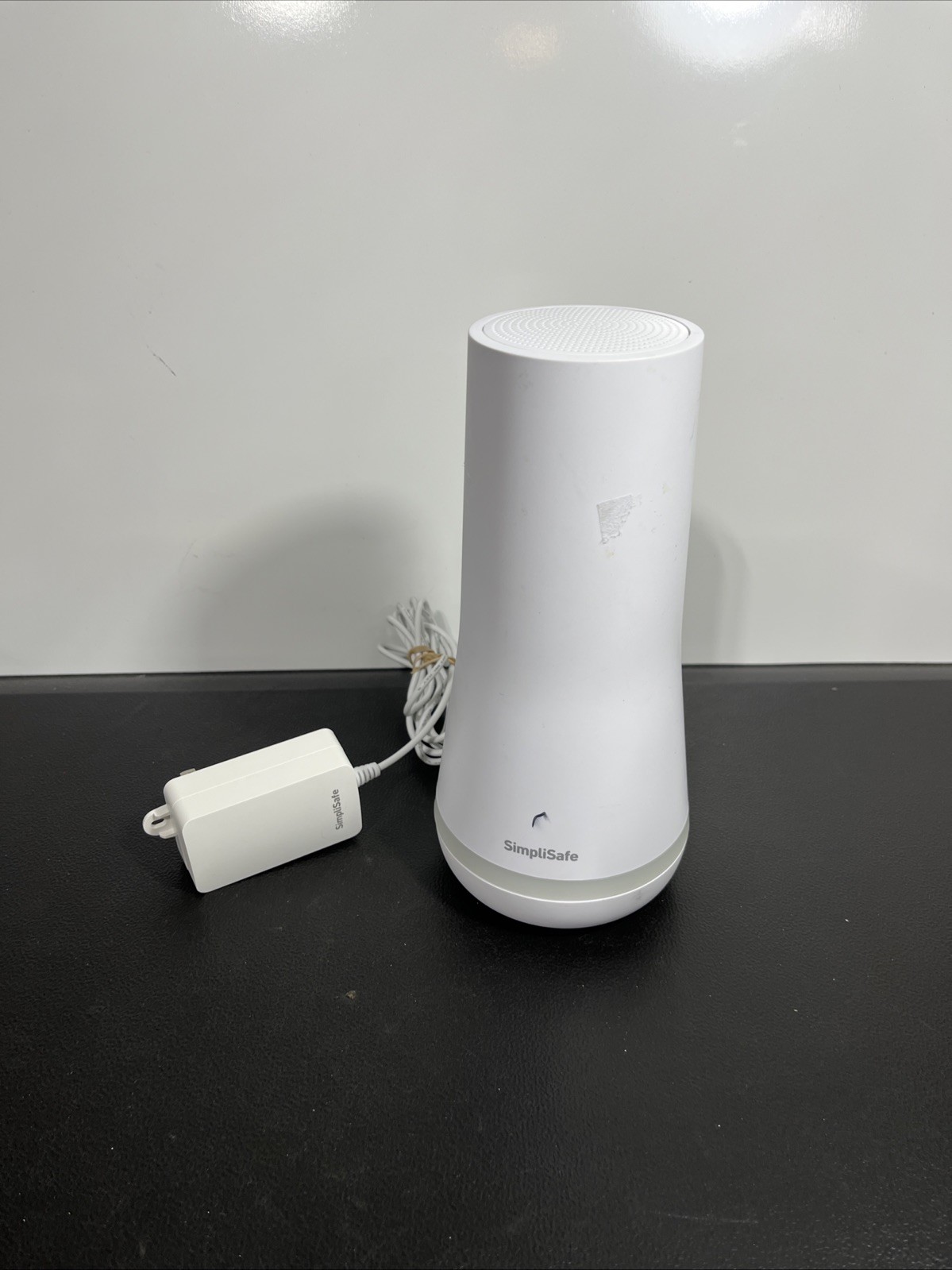 SimpliSafe SSBS3 Base Station Home Security System With Power Cord.