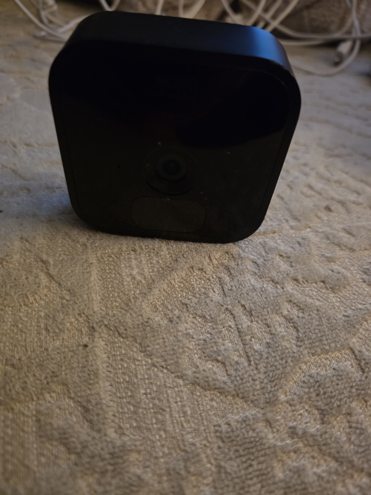 Blink Wireless Indoor/Outdoor Security Camera w/ Sync Module 2 USB Cable Alexa