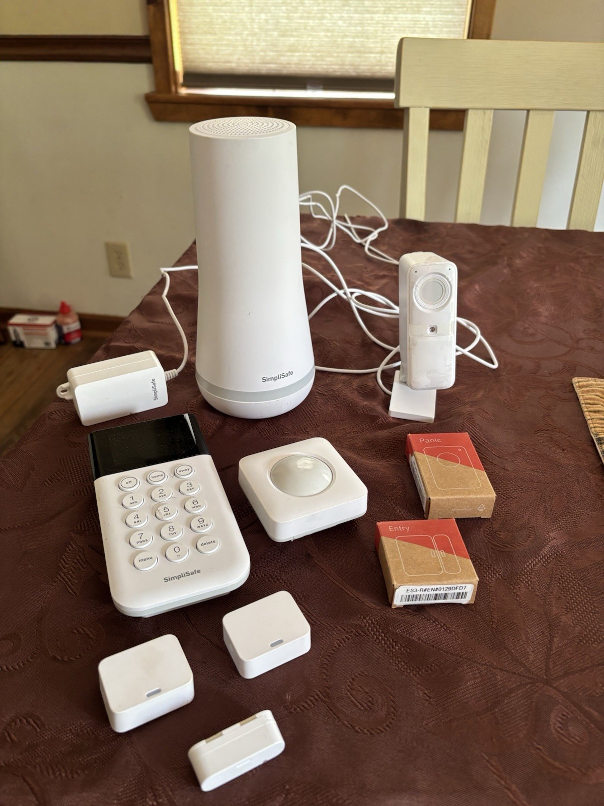 SimpliSafe Smart Home Security System (9 – Piece Kit) –opened Box , New