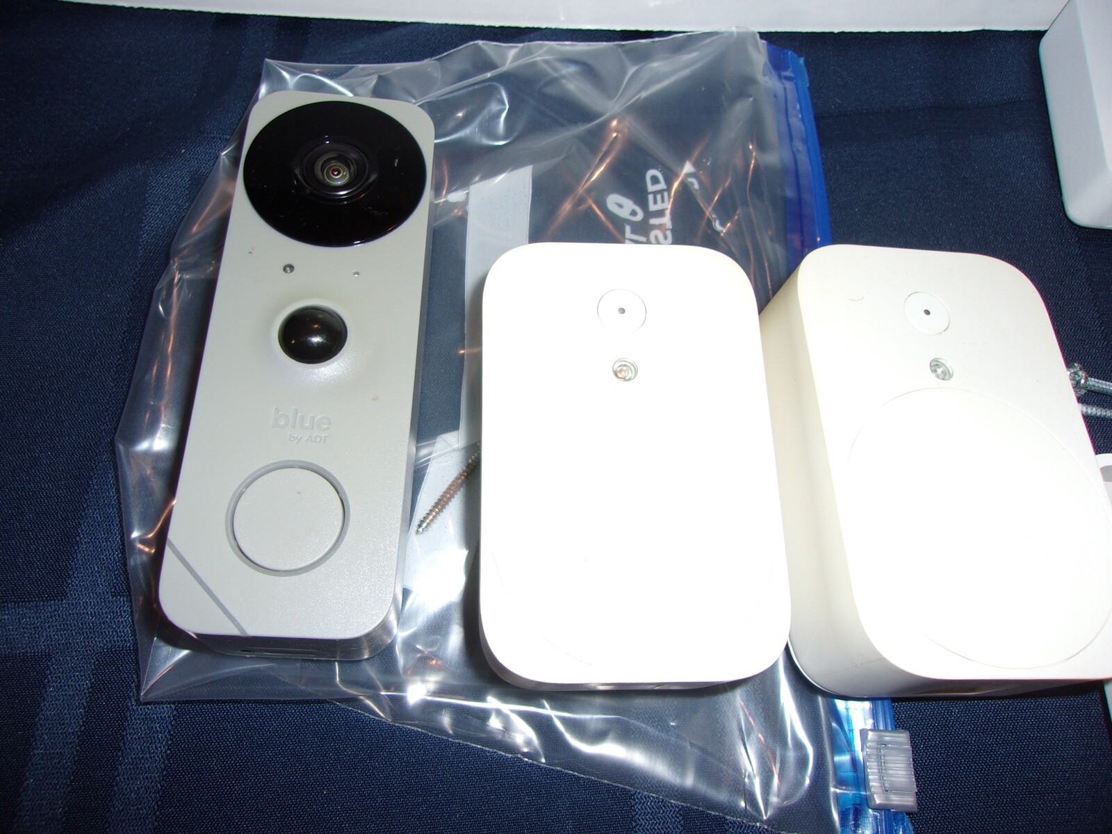 Blue by ADT 8 Piece Home Security System Smart Hub, 5 Door/Window Sensors CAMERA