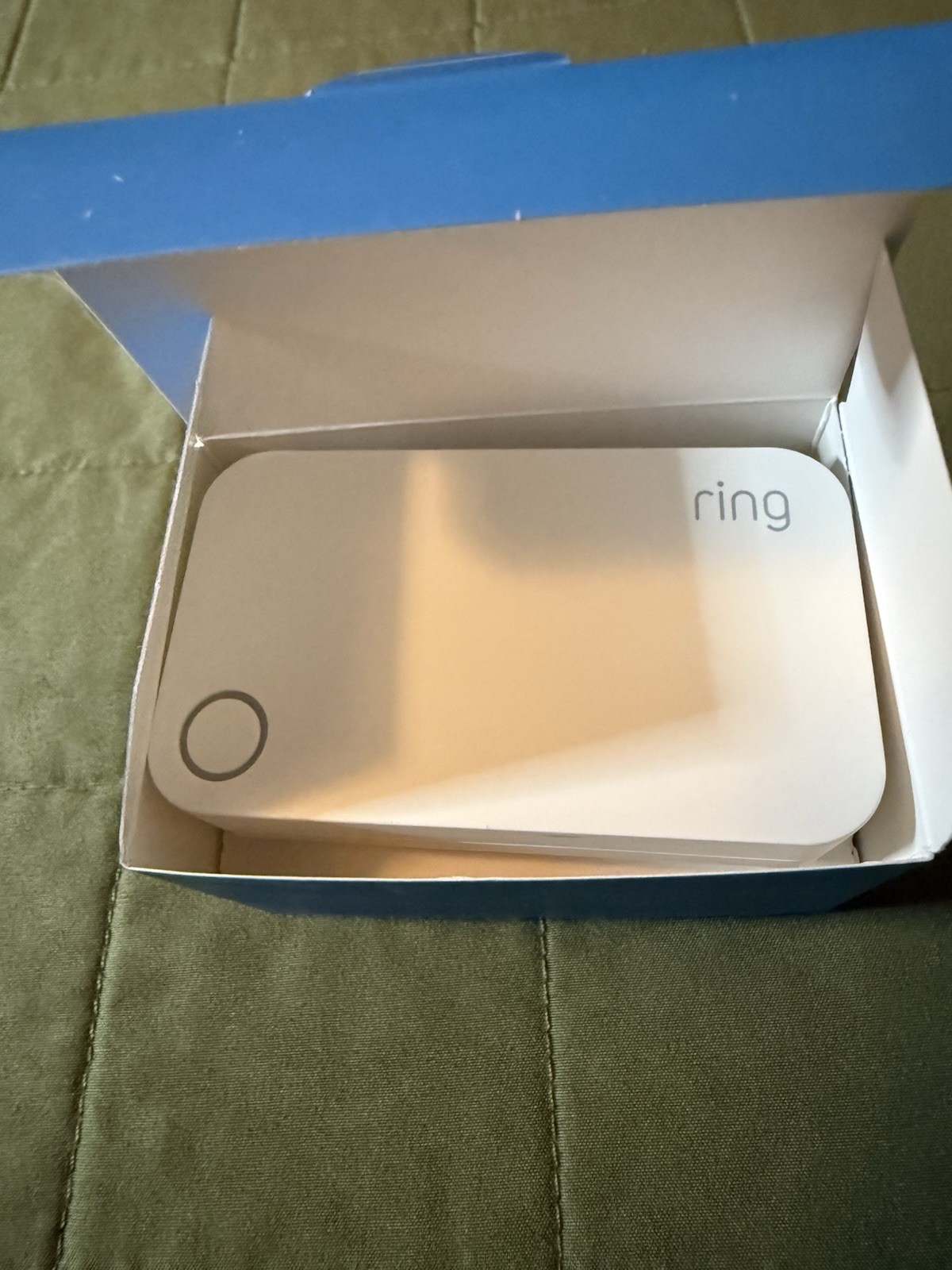 Ring Alarm Range Extender (2nd Gen) – Model 5AT2S8, Works Great with Box
