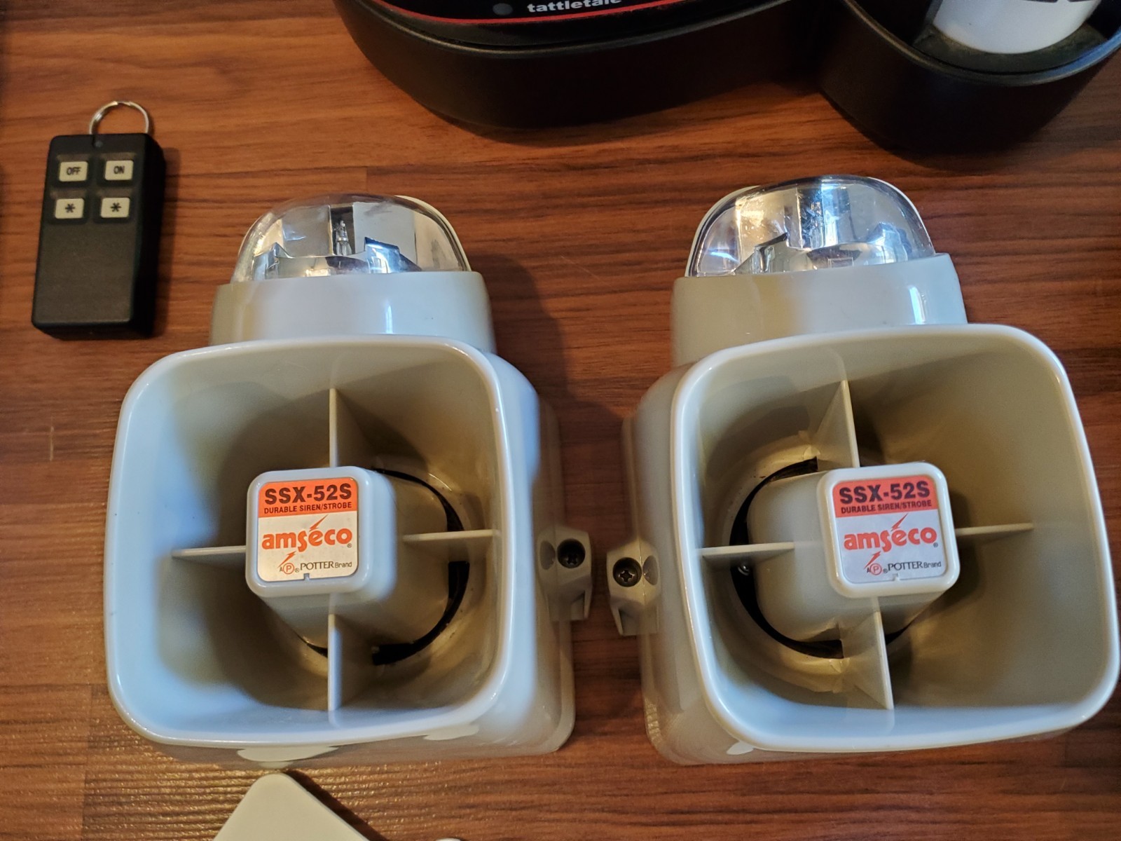 Tattletale Alarm System Lot Base unit x6 Indoor Motion x7 Loop x8 Dual Beam More