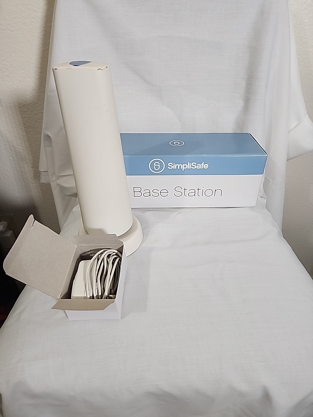 SimpliSafe Gen 1 Security System Lot ~ Base, Keypad, Motion-Water-Entry Sensors