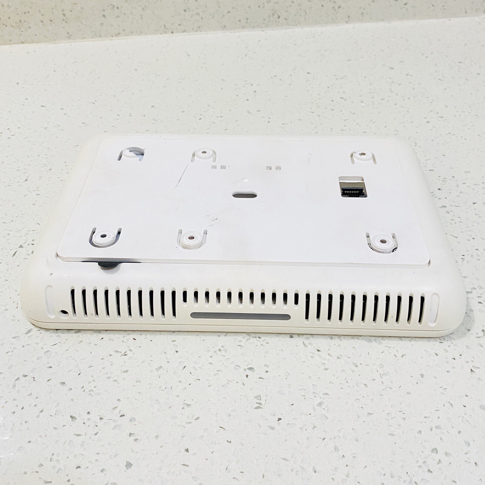 Vivint Smart Home Sky Control Panel Display Smart Hub VS-SH2000-000 Z Wave Plus