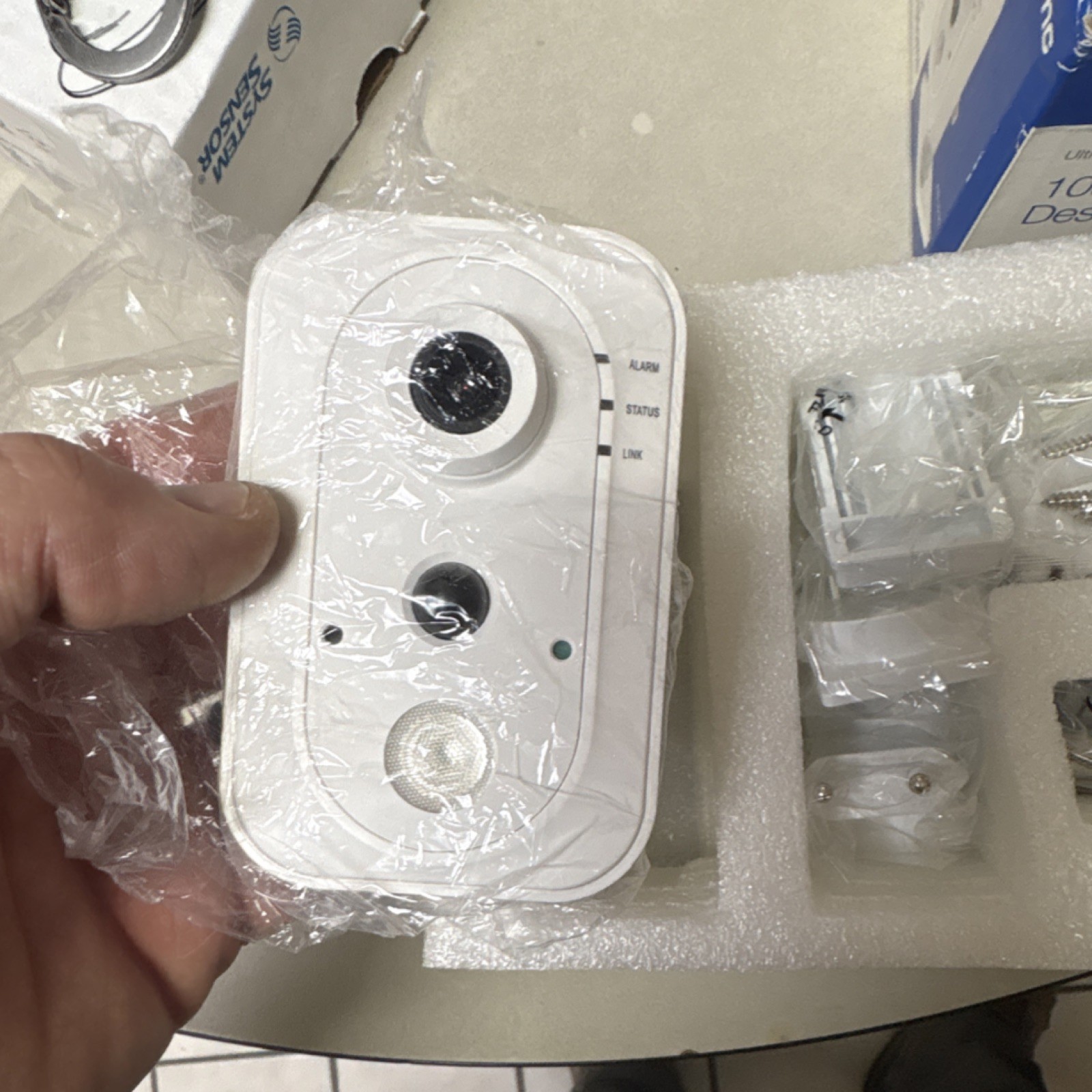Interlogix UltraSync RS-3230 1080p IP Wi-Fi Indoor Camera Night Vision IR Alarm
