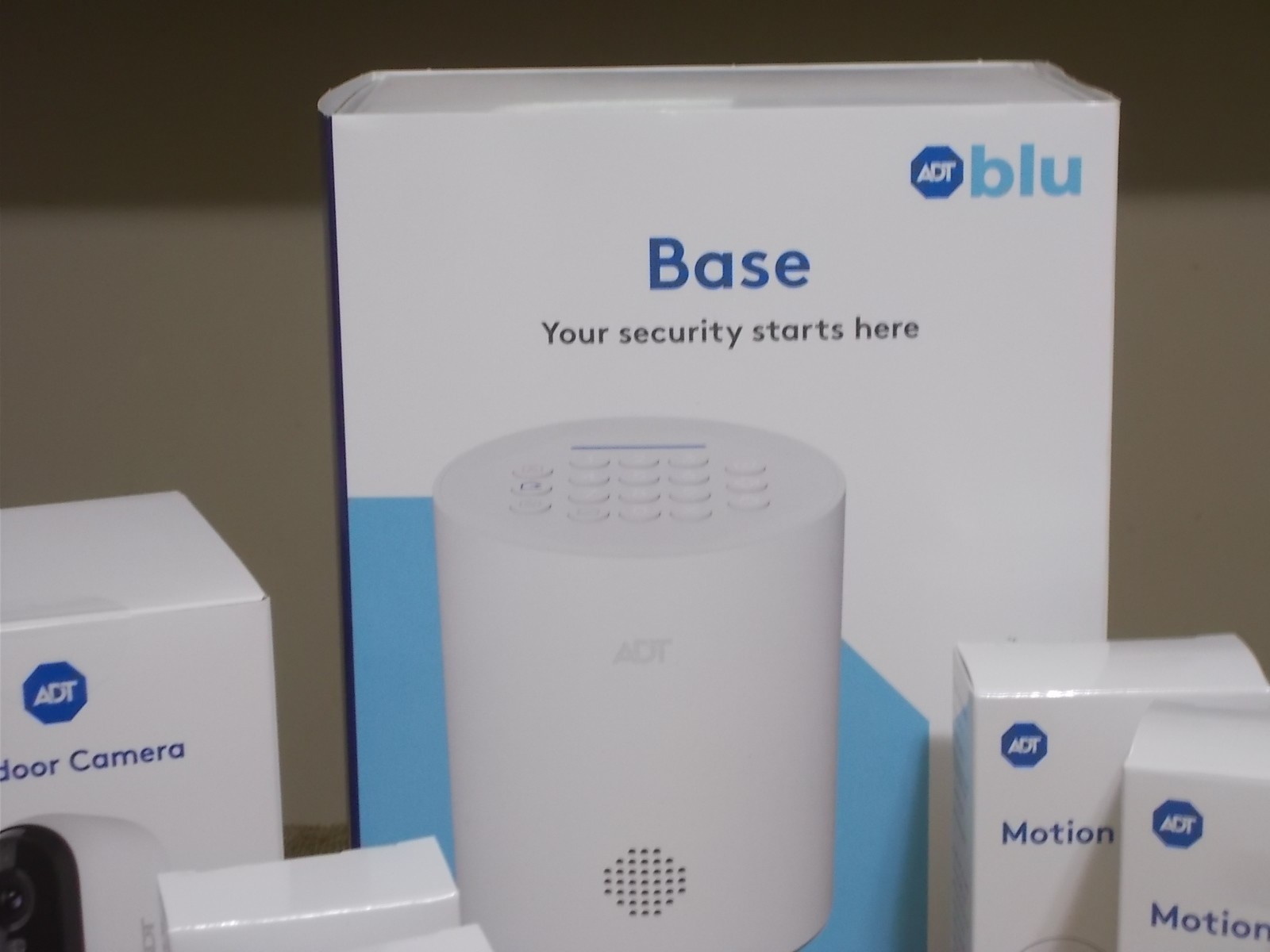 ADT Blu wireless home security smart home and monitoring capable READ CONTENTS