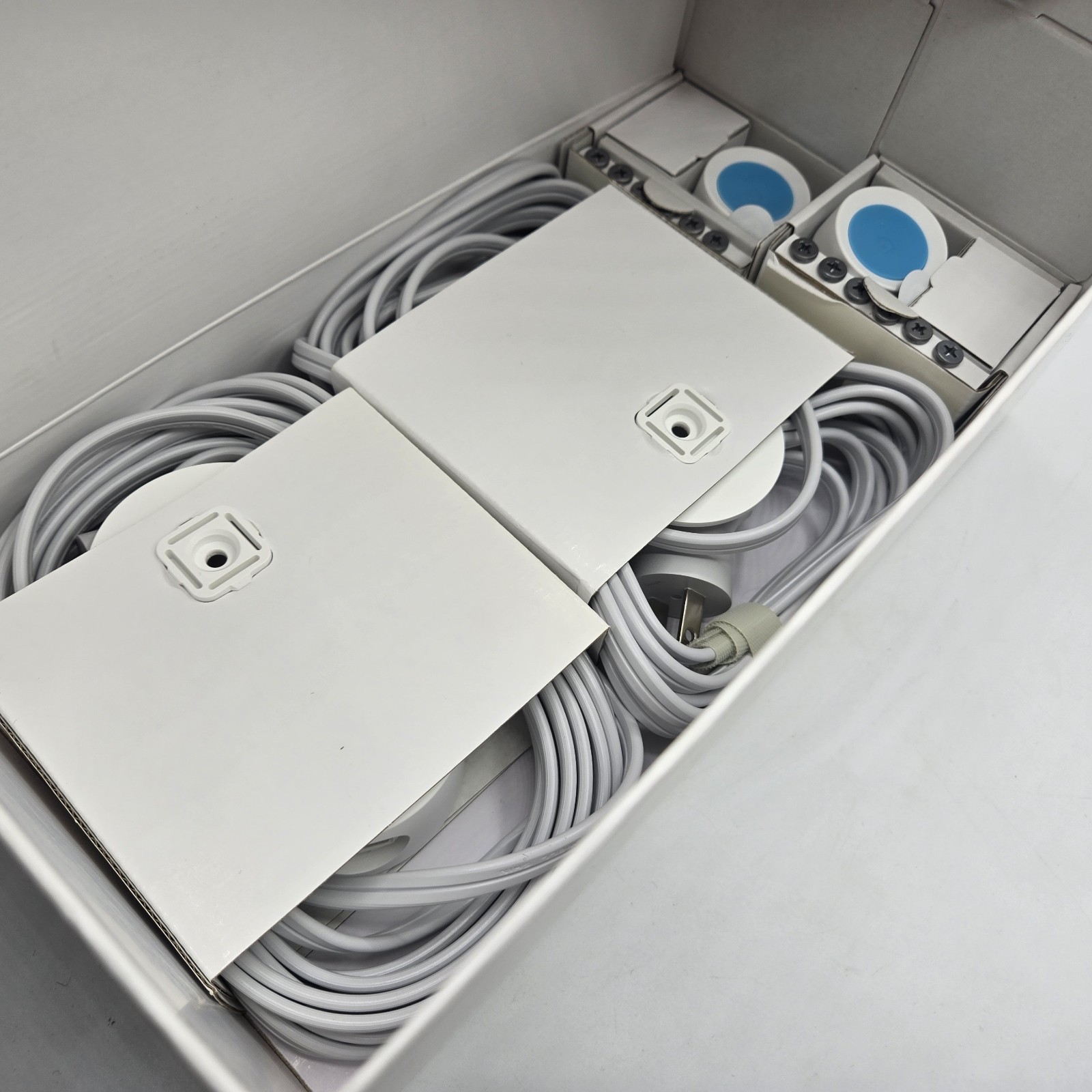 New Open Box Nest Cam Outdoor 1st Gen A0033 NC2100ES 2-Pack