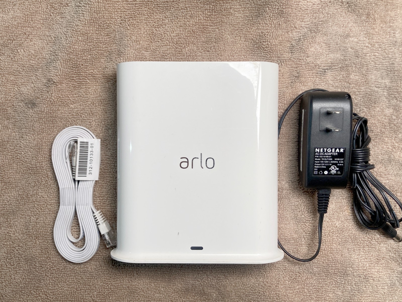Netgear Arlo Ultra VMB4540 Smart Hub Base Station (No Cameras)