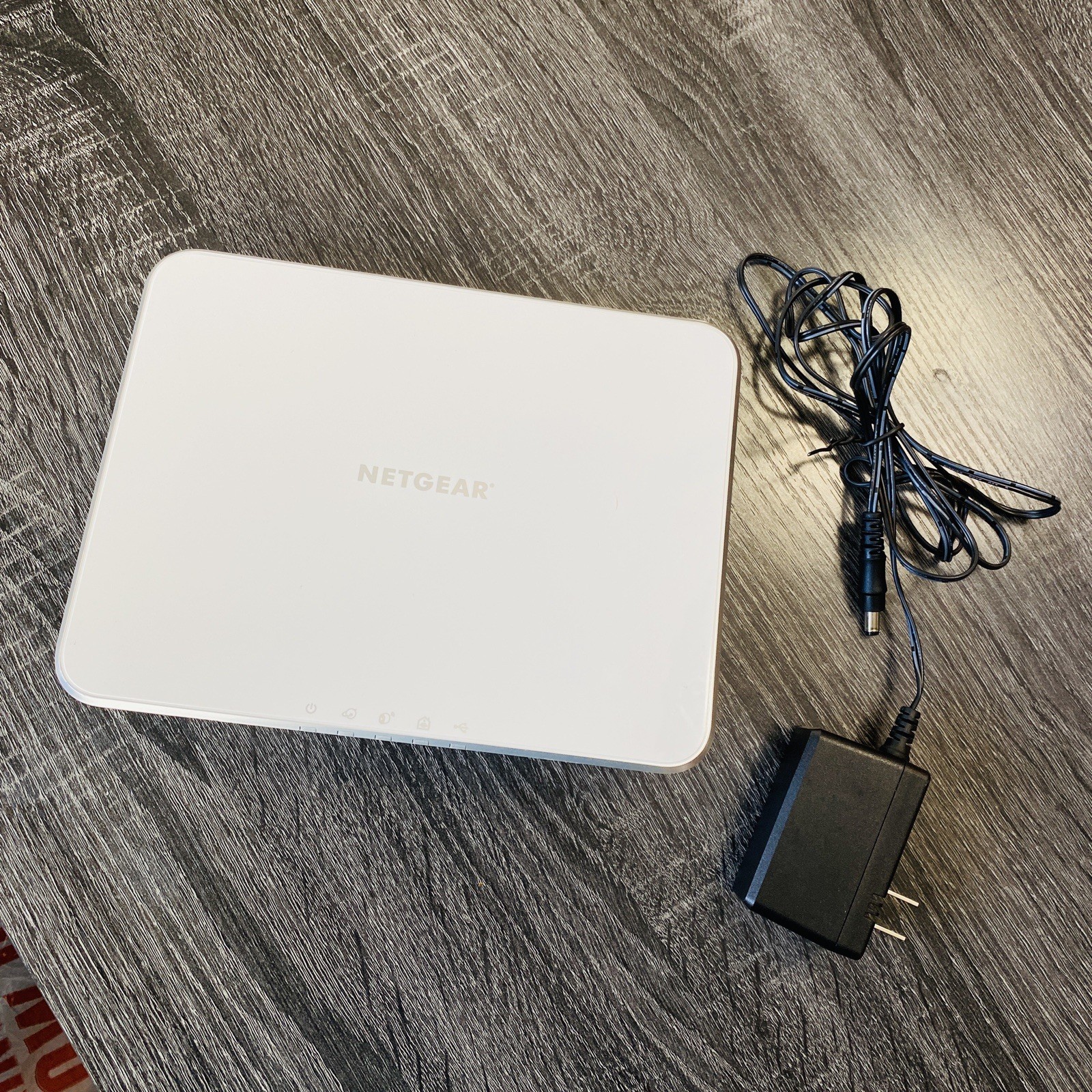 Netgear Arlo VMB3000 Smart Home Base Station With AC Power Adapter