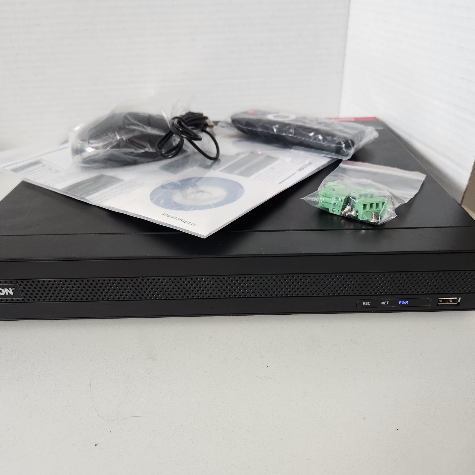 Avycon 4 Channel 4K 8MP Security DVR 2TB Hard Drive H.265 w/ Remote & Mouse