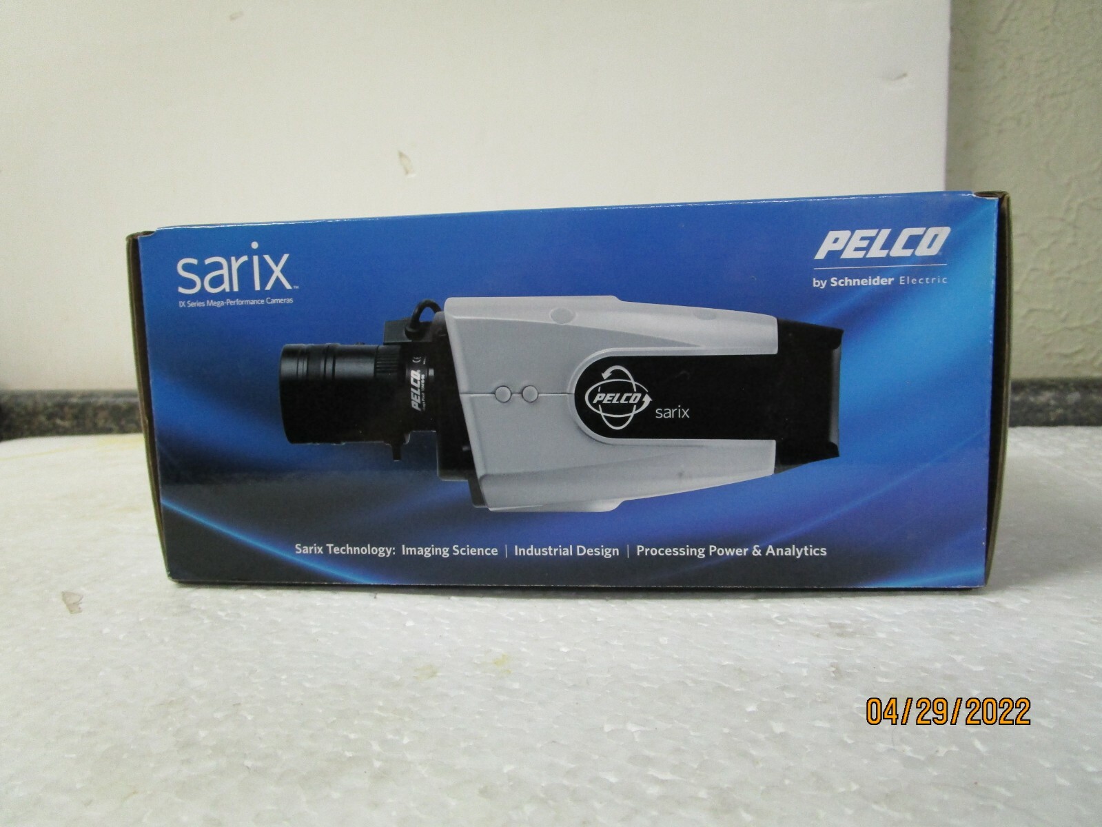 Pelco by Schneider Sarix IX Day/Night Network Camera IX-BASE