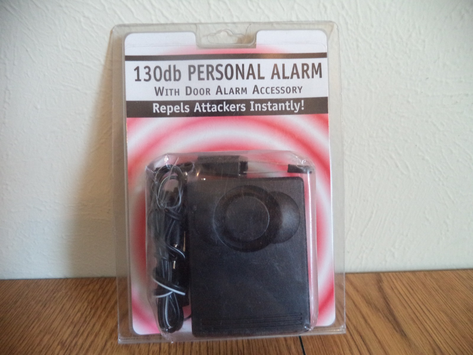 Personal Alarm – 3 in 1 130db Personal Alarm With Light and Door Accessory