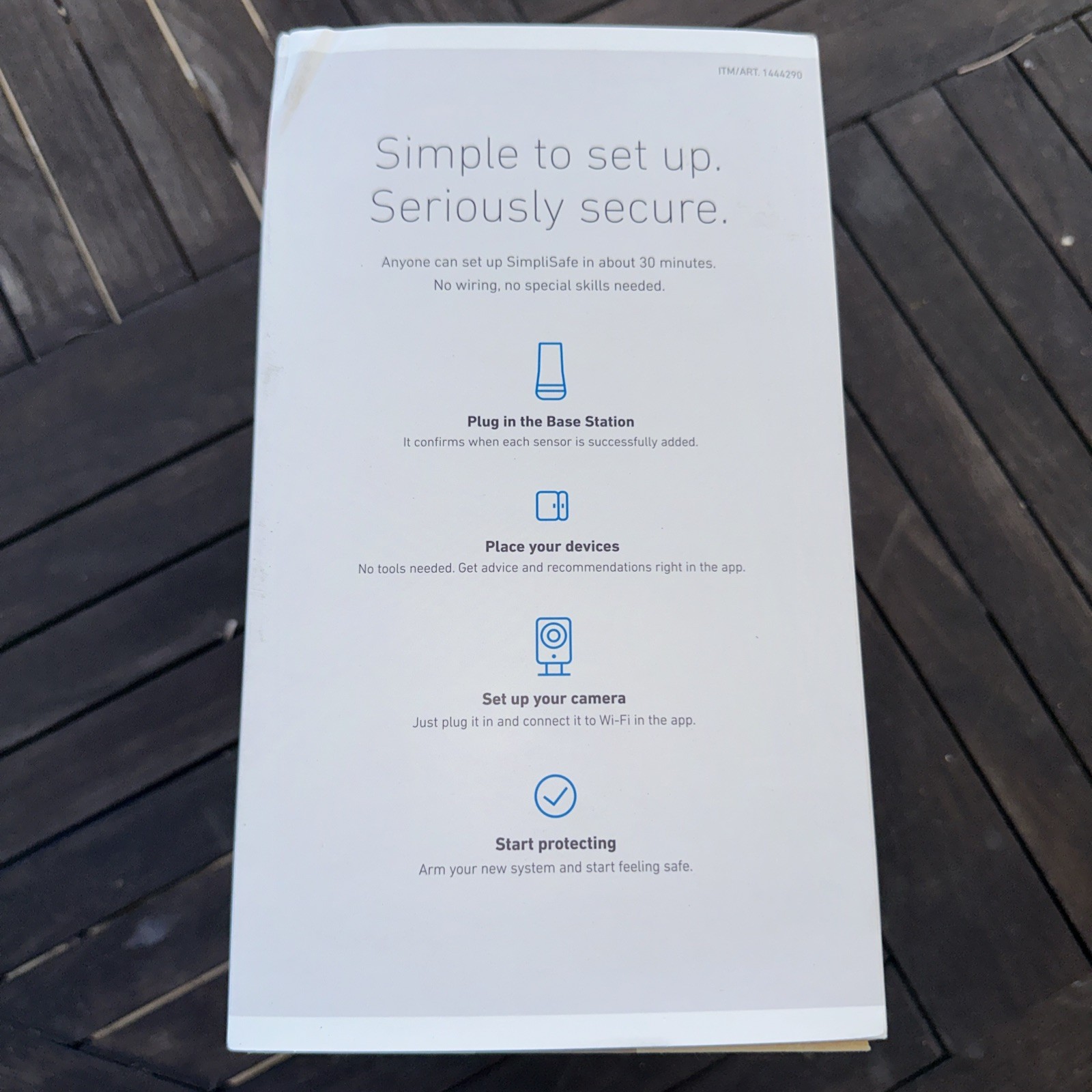 SimpliSafe Home Security System with HD Camera 1444290 10pcs bundle