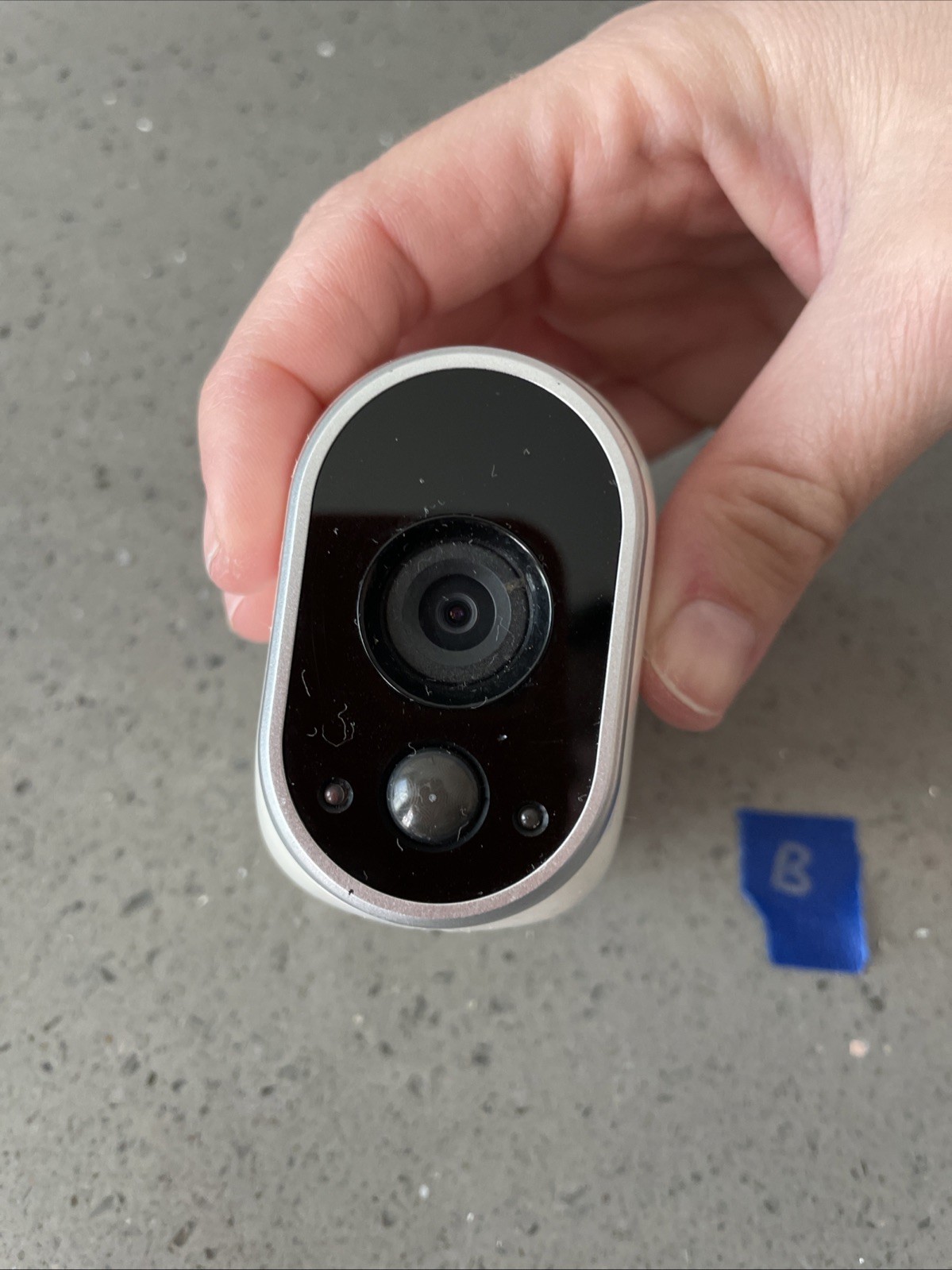 (M) Arlo NETGEAR VMC3030 HD Security Camera Magnetic