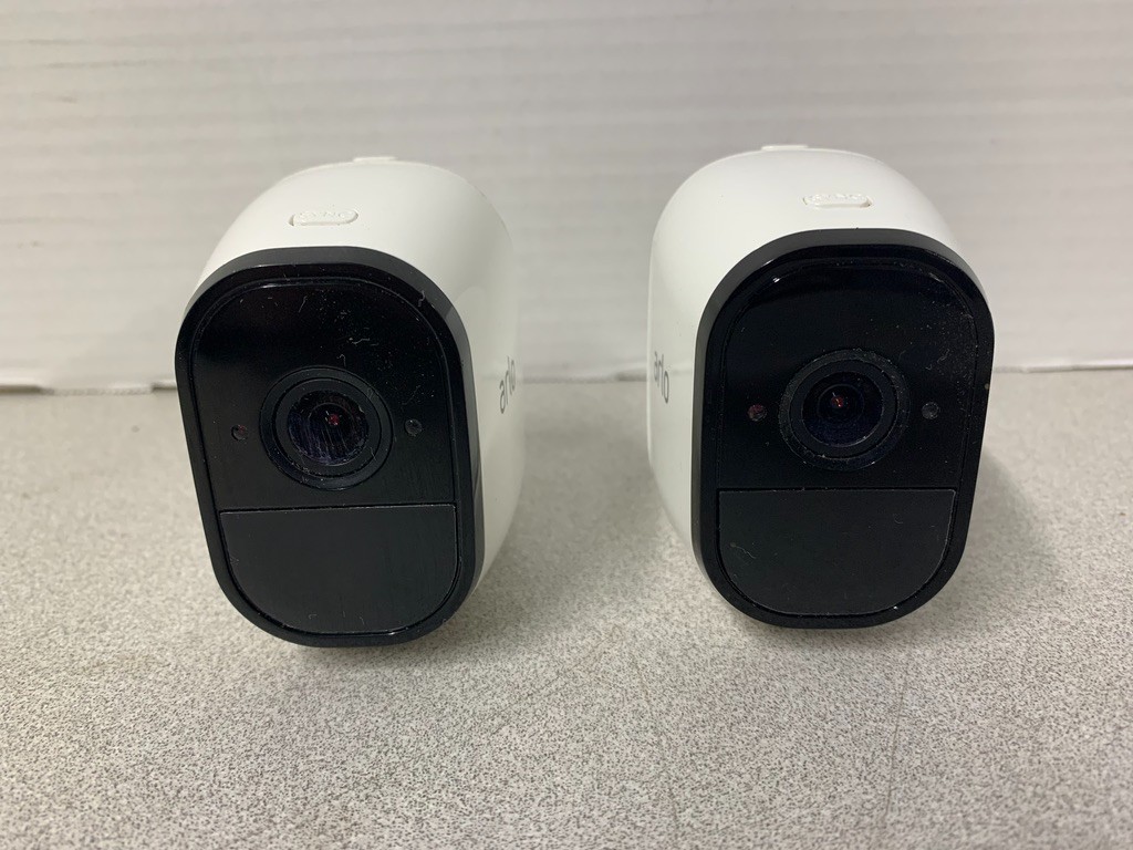 **NETGEAR Arlo Pro VMB4000 – Cameras, Base Station – Untested – READ