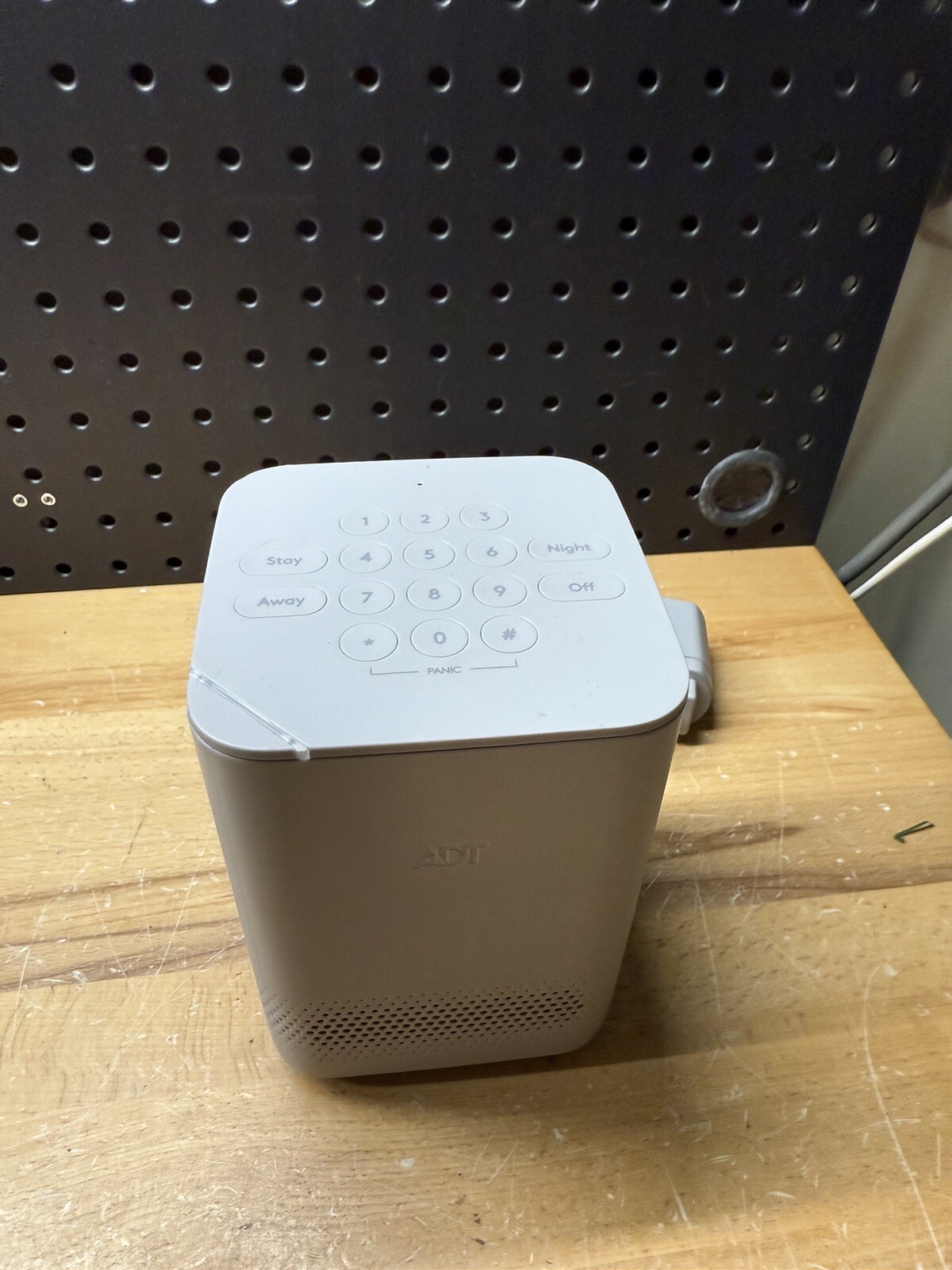 (J) Blue By ADT Smart Home Hub S40LR0-01 Pearl Gray