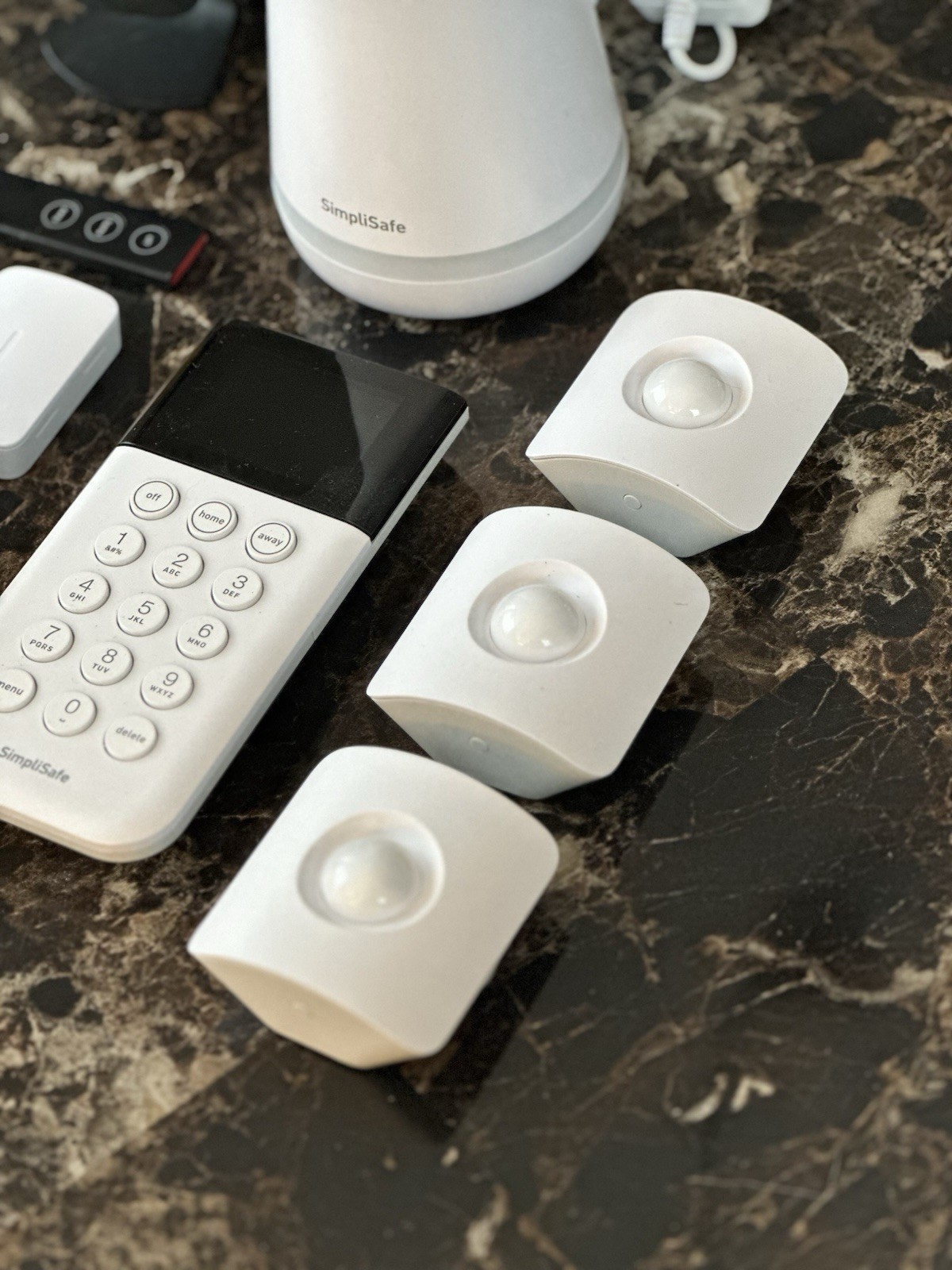 50% OFF MSRP!! UPGRADED SimpliSafe 9-Piece Wireless Home Security System