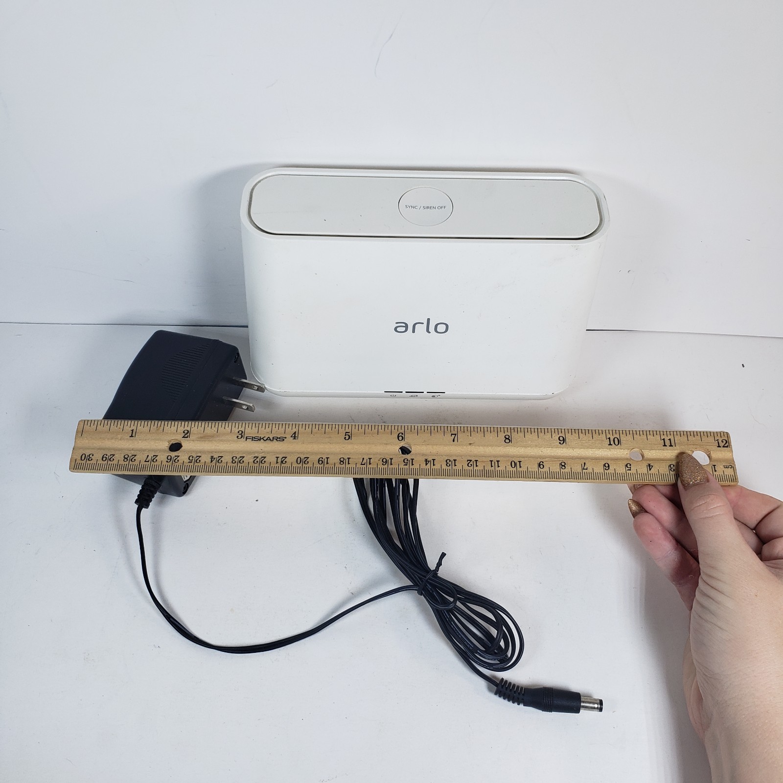 Arlo VMB4000 Base Station and Power Supply – For Parts Or Repair Untested