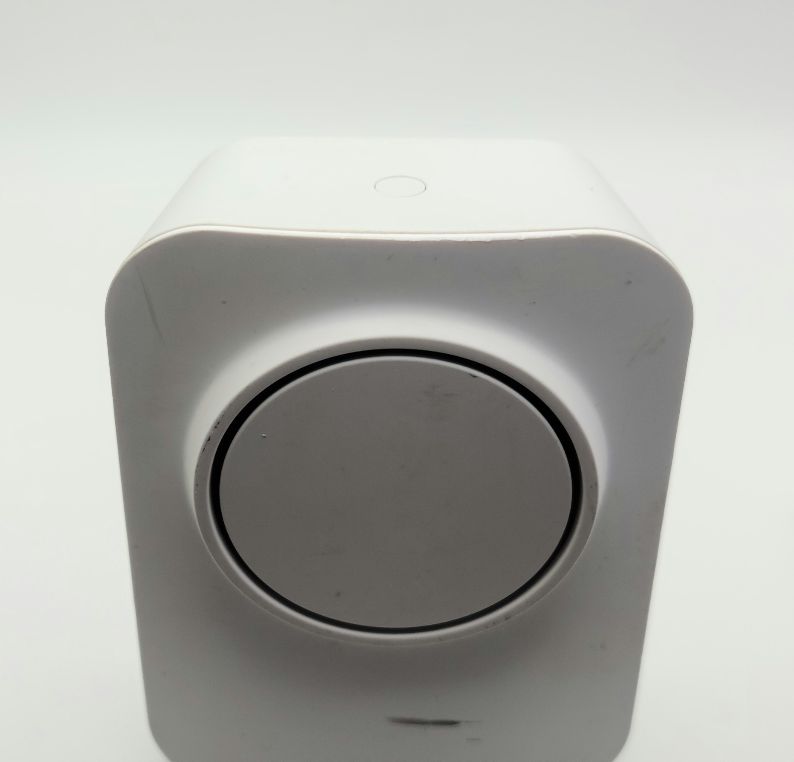 SimpliSafe Extra Siren 105dB Security System SSWS3 Fire Alarm – USED