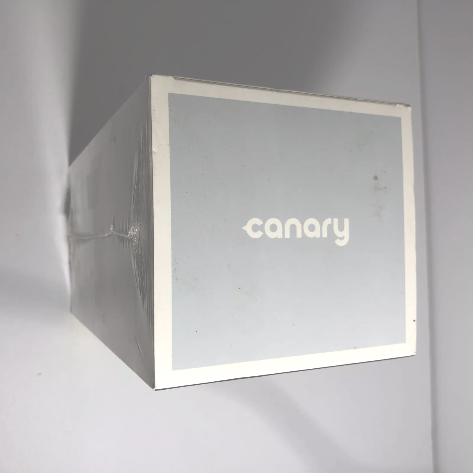 Canary CAN100USBK Black Wireless Indoor Smart Security Sealed Box (NEW)