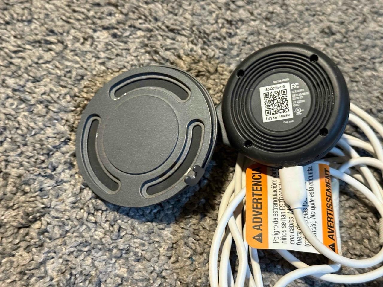 Google Nest Cam Indoor Security Camera A0005 1st Gen Wired w/ Power Cord Mount