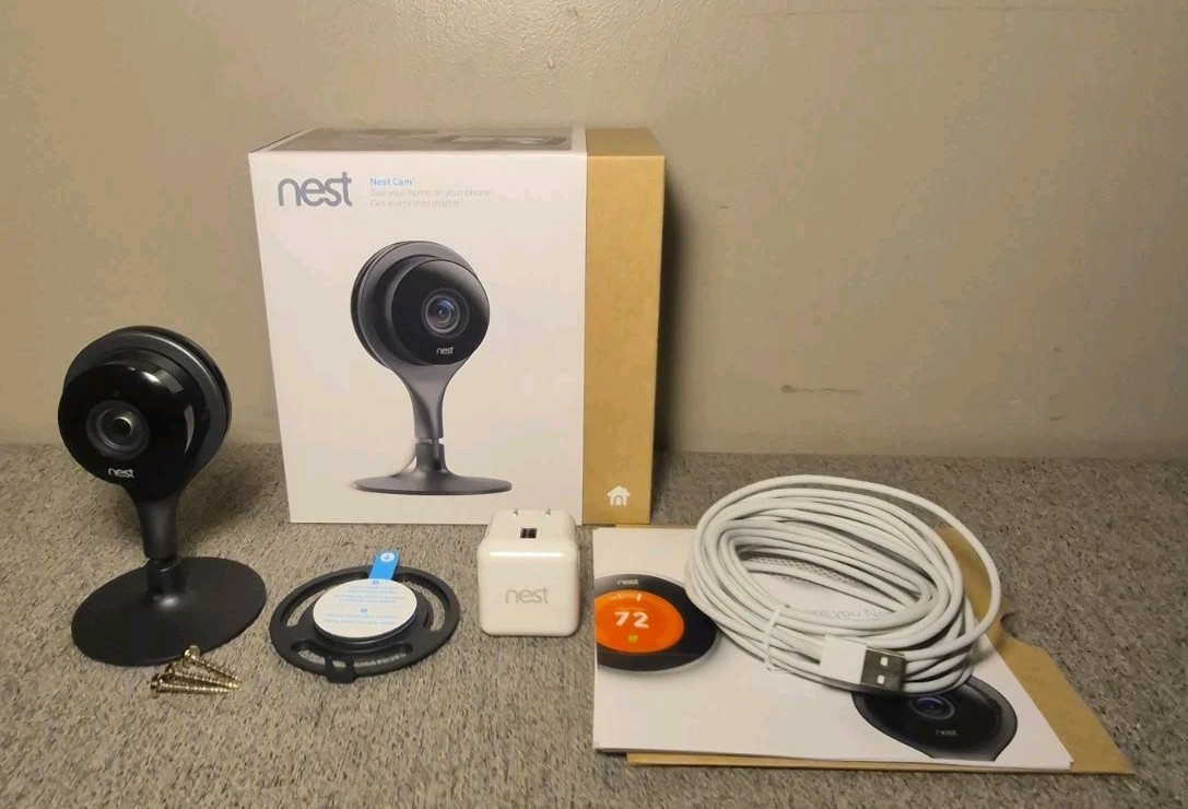 Google Nest Cam Indoor NC1102ES Security Camera Complete Tested And Cleared