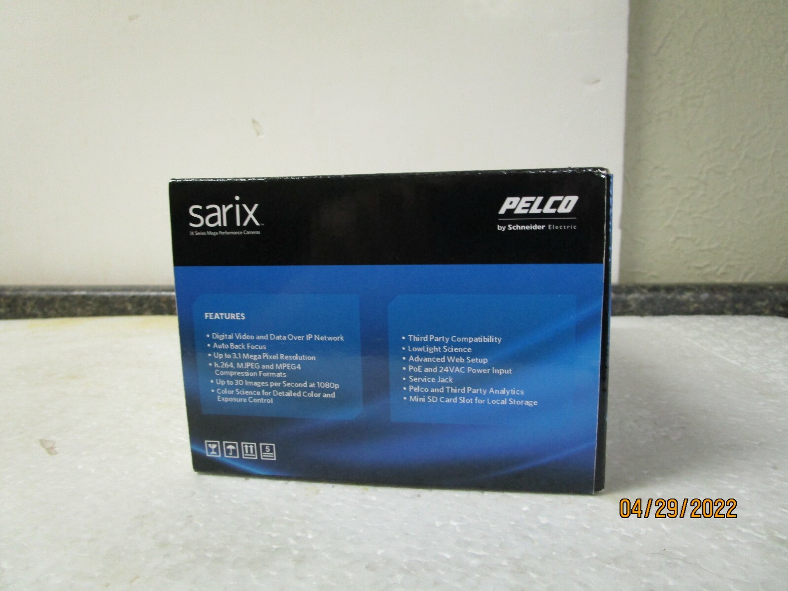 Pelco by Schneider Sarix IX Day/Night Network Camera IX-BASE