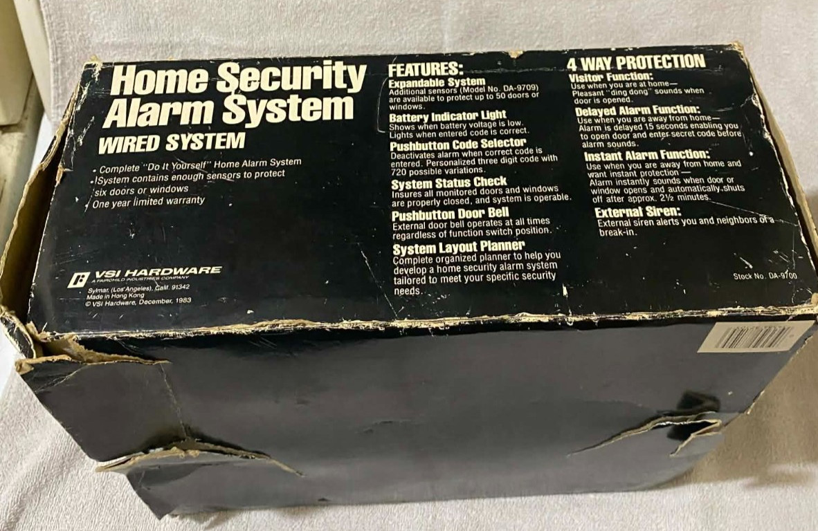 Vintage Fortress Home Security Alarm System Wired DA-9700 In Box