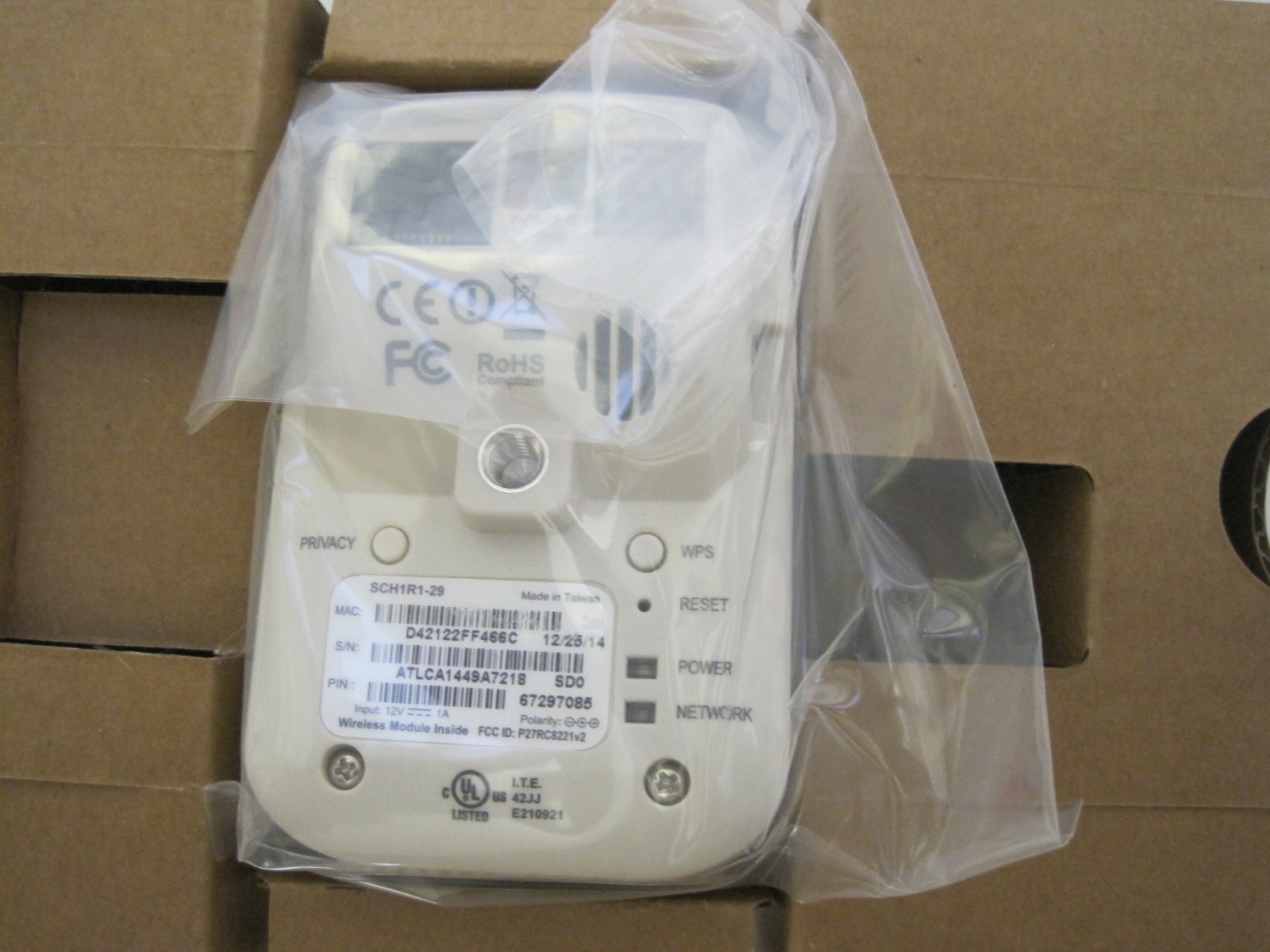LifeShield SCH1R1-29 White & Black Wired SCH1R0 Camera with Stand & Power Cable