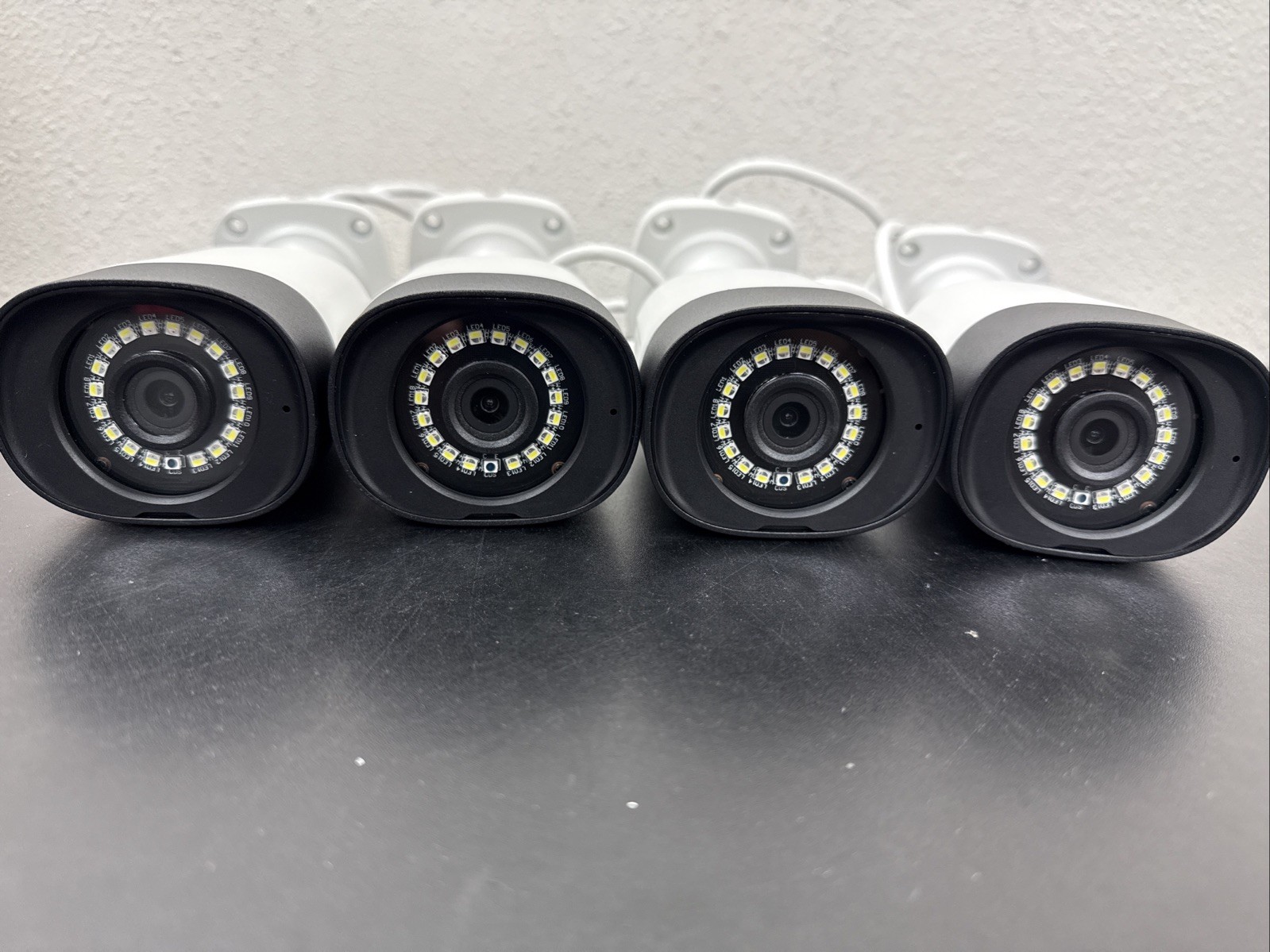 Defender Sentinel PoE Indoor/Outdoor 4 Security Camera System – NS8MP1T4B4