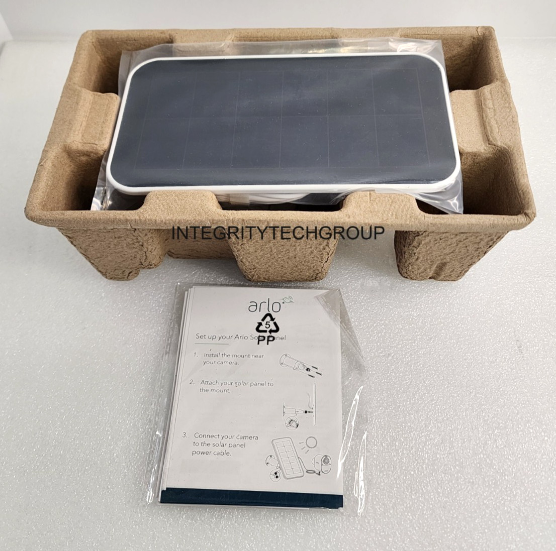Arlo VMA5600 Solar Panel Charger White, NEW