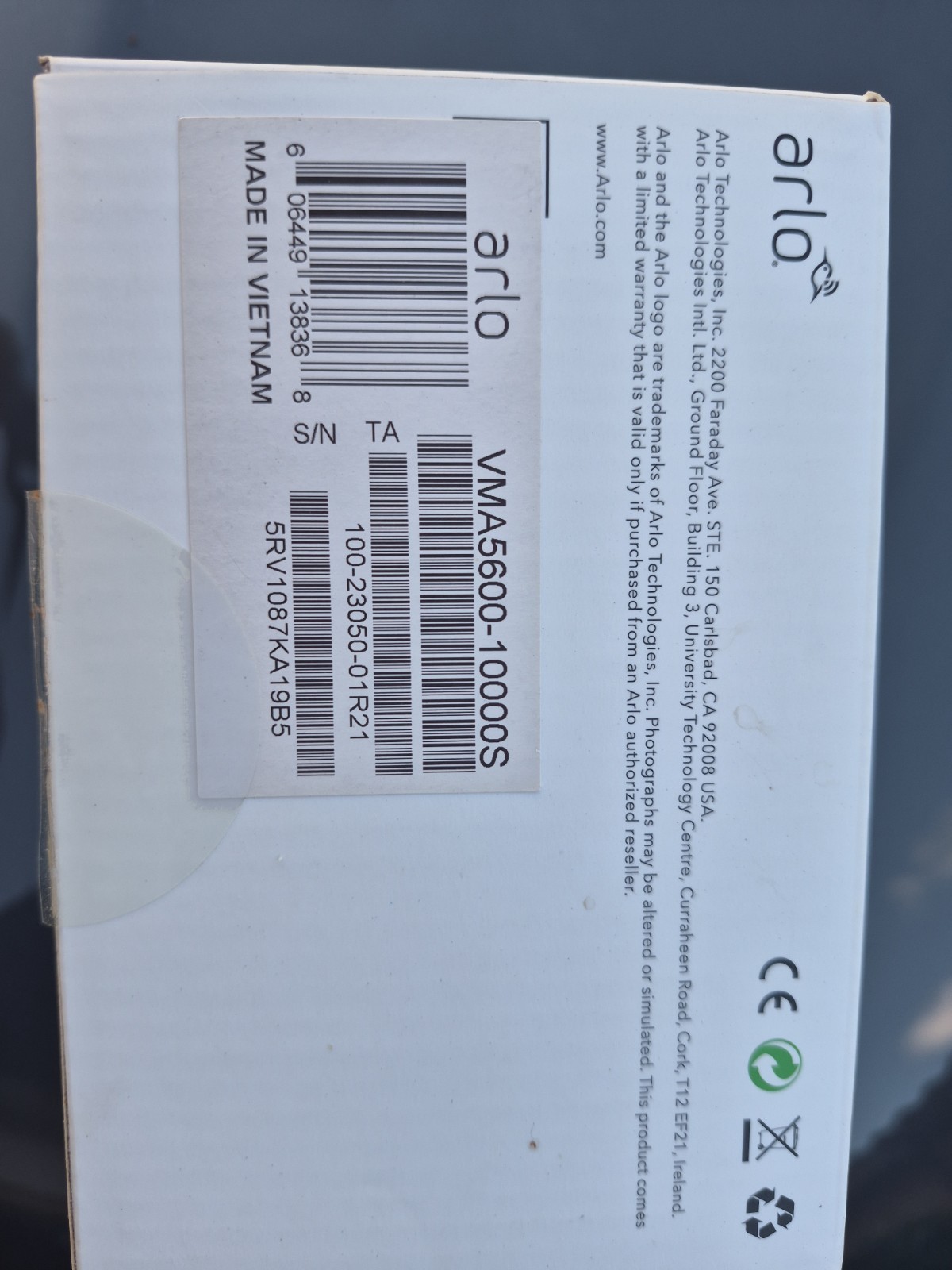 Arlo VMA5600 10000S Solar Panel Charger – White