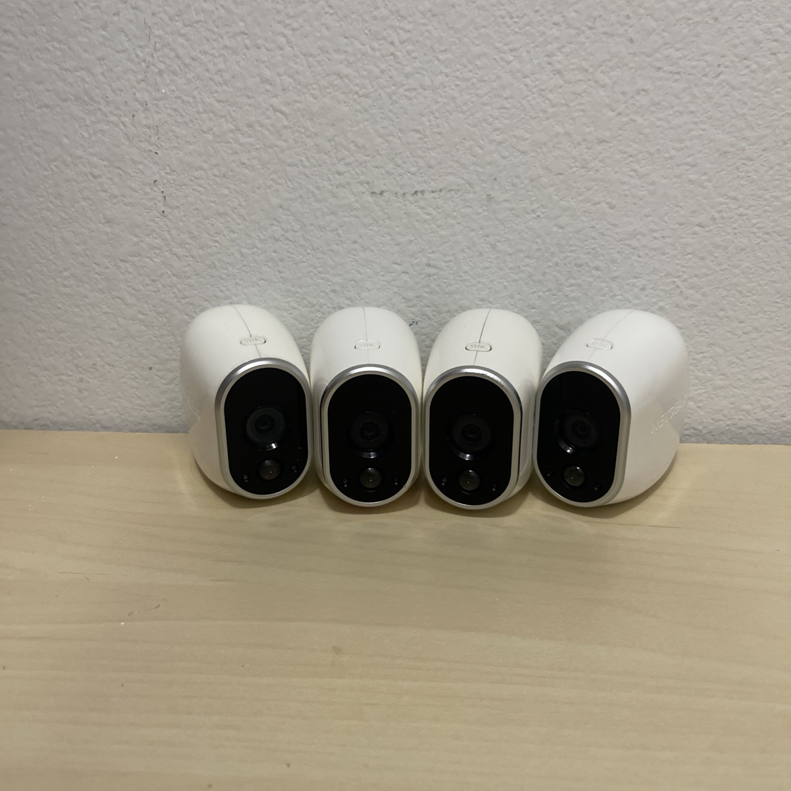 Netgear Arlo VMC3030 Add-On Wireless Security Cameras lot of 4